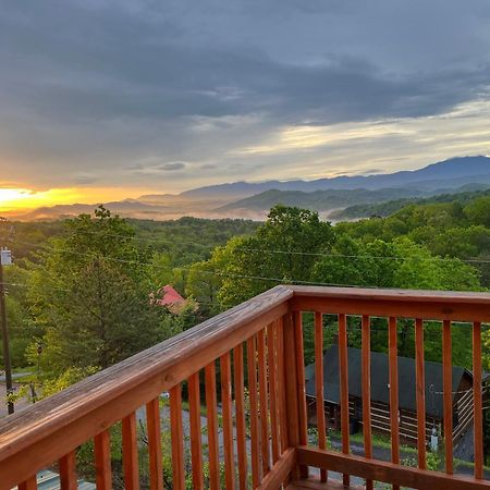 Villa A Walk In The Clouds By Eden Crest Sevierville Exterior foto